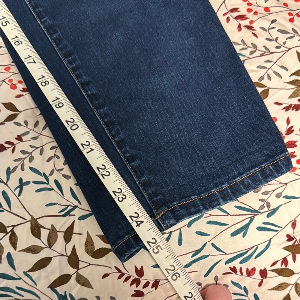 Chico's Blue Cropped Straight Leg Jeans with Classic Style - Picture 5 of 8
